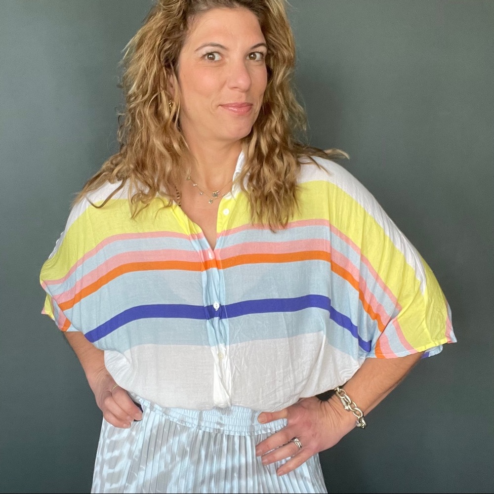 Teoh & Lea Button Down Blouse for Women - Picture 9 of 16